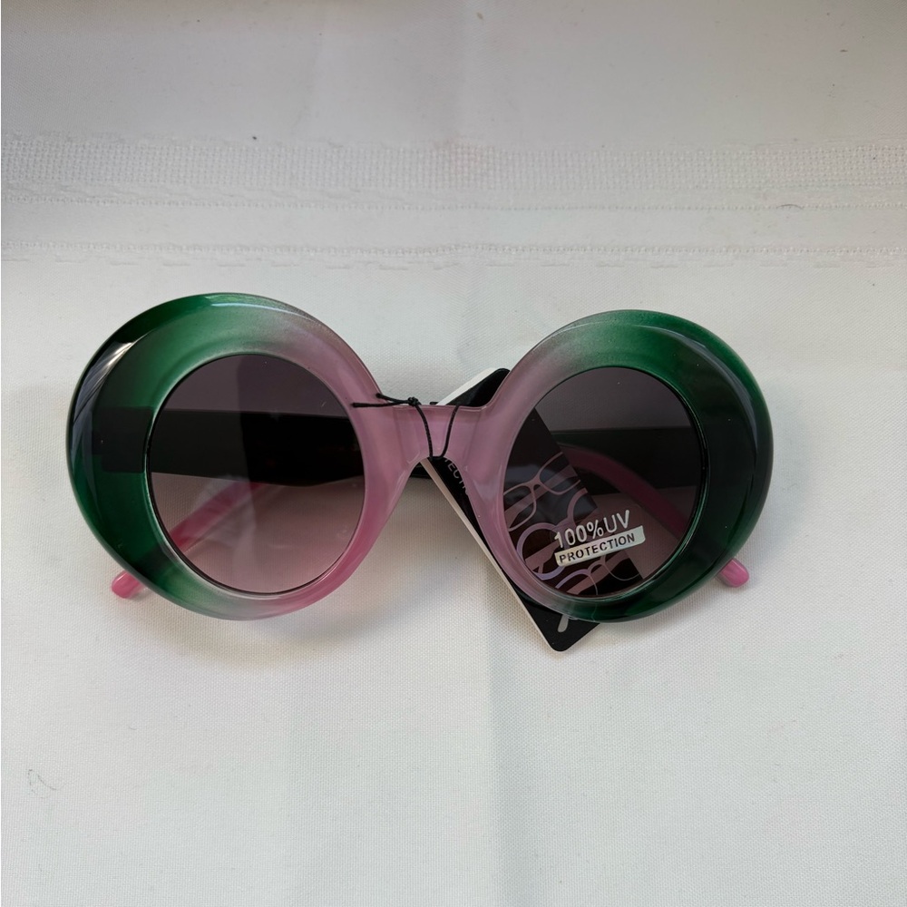 Round Gradient Pink & Green Sunglasses with 100% UV Protection